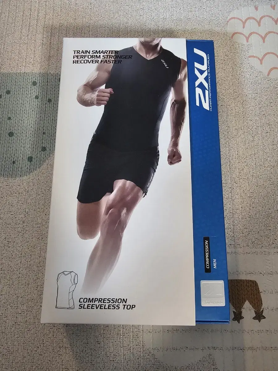 2XU 컴프레션 슬리브리스 탑